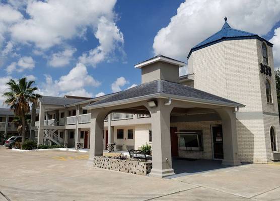 Summit Inn - Houston Medical Center 1