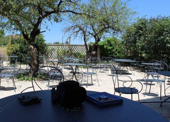 Le Fauverney Lodge 1