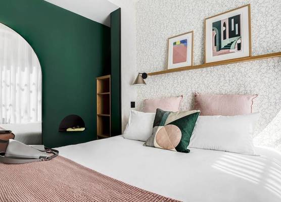 Republik Hotel 1