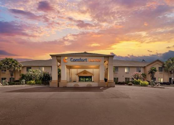 Comfort Suites Milledgeville 1
