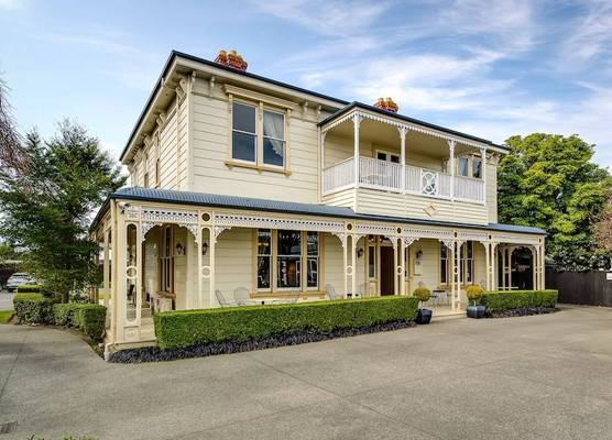 Merivale Manor 1