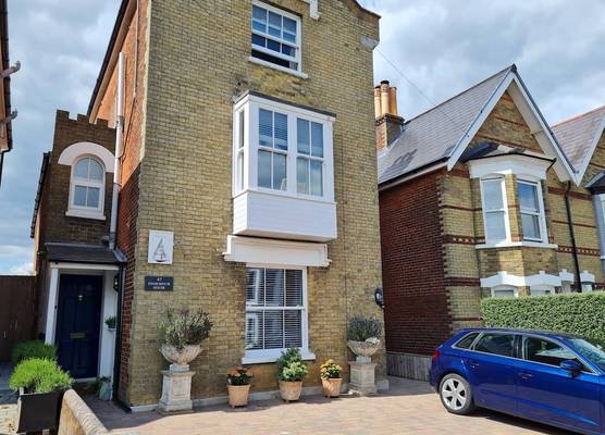 Endeavour House 1