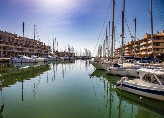 Expoholidays - Apartamentos Puerto Almerimar 1