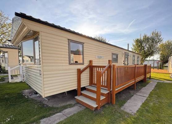 3 Bed Caravan - Side Gated Decking, Wifi, Pets 1
