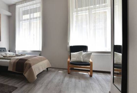 Corvin Point Rooms and Apartments 1