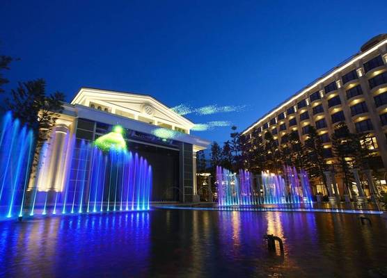 E-DA Royal Hotel 1