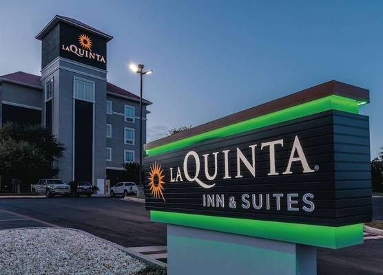 La Quinta by Wyndham San Antonio Northwest 1