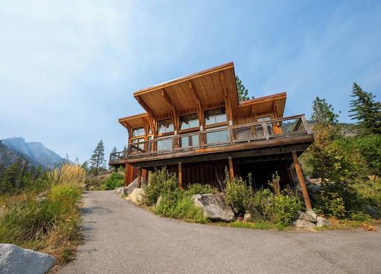 Sleeping Lady Mountain Resort & Spa 1