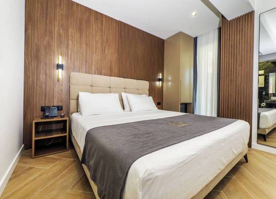 ES Hotel 1