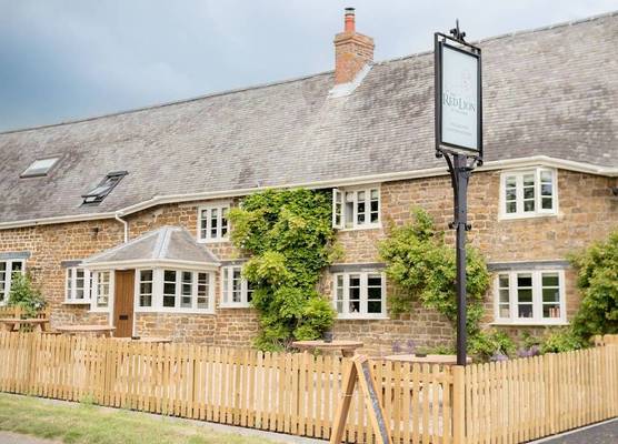 The Red Lion at Hellidon 1