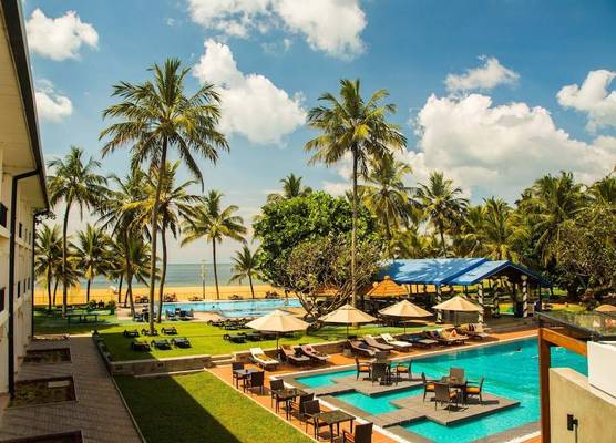 Camelot Beach Hotel 1