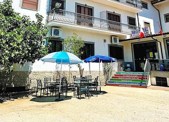 Hotel Paradiso 1