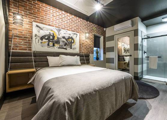La Suite Hotel 1