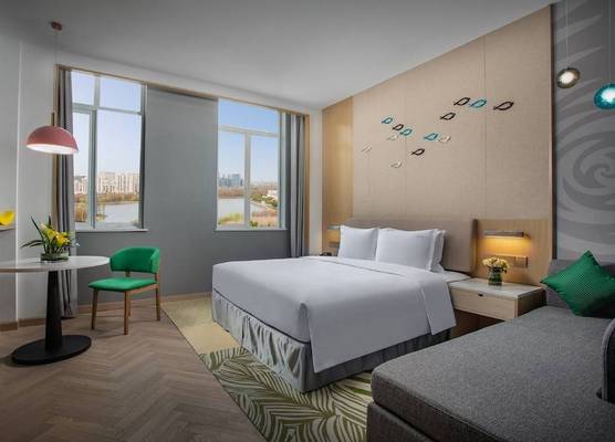 Holiday Inn Shanghai Dishui Lake by IHG 1