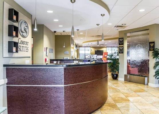 Comfort Suites Palm Bay - Melbourne 1