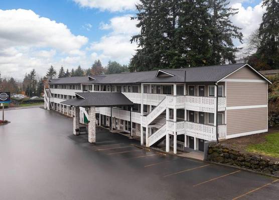Basecamp Puyallup a Travelodge by Wyndham 1