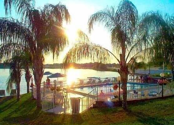 Lake Roy Beach Inn - Winter Haven 1