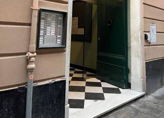 Genova Gold Rooms 1