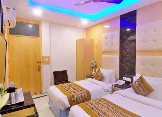 Hotel All Iz Well - Just a min away from New Delhi Railway Station 1