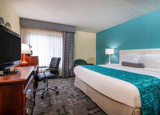 Howard Johnson by Wyndham Saugerties 1