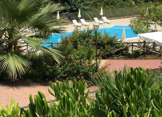 Residence Pietre Bianche ApartHotel 1