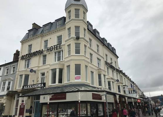 The New Alexandra Hotel 1
