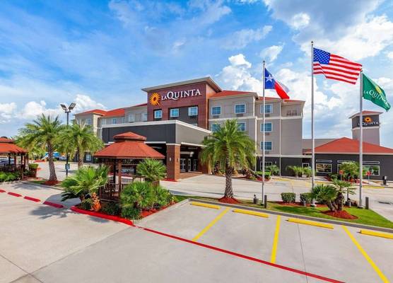 La Quinta by Wyndham Houston Channelview 1