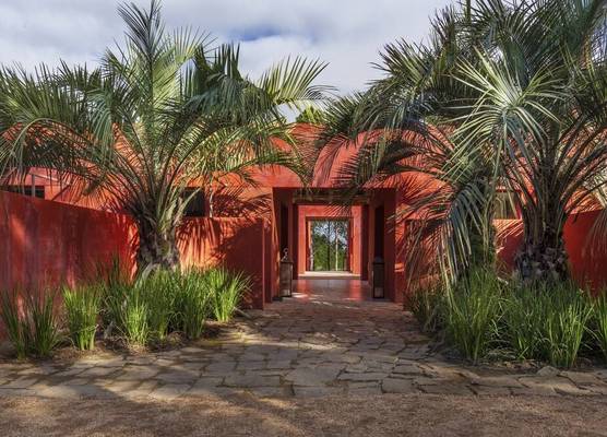 LUZ Culinary Wine Lodge 1