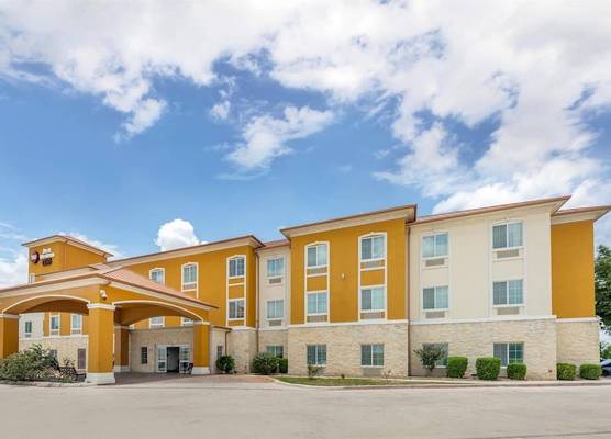 Best Western Plus San Antonio East Inn & Suites 1