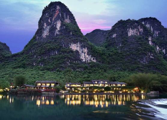 Yangshuo Mountain Retreat 1