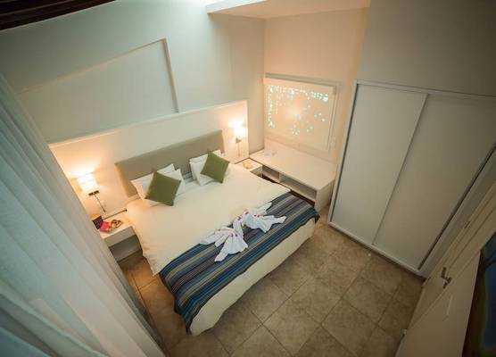MyroAndrou Beach Hotel Apartments 1