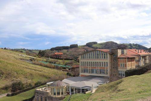 Hotel & Talasoterapia Zelai 1