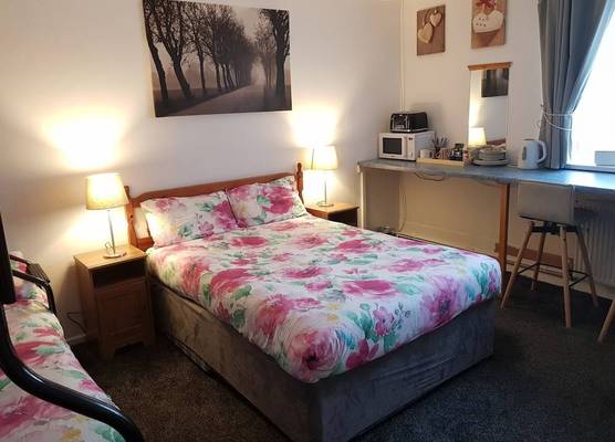 Chelford Guesthouse 1