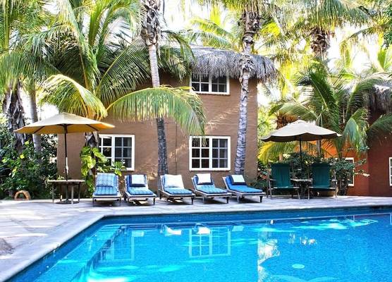The Bungalows Hotel 1