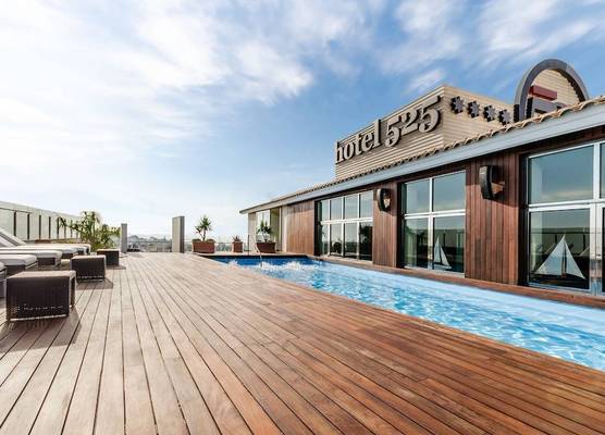 Hotel 525 1