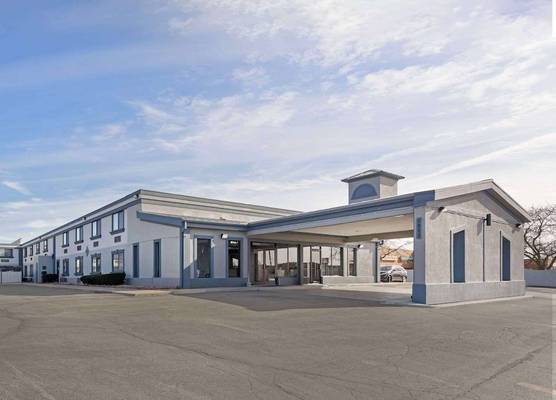 Quality Inn & Suites Bloomington University Area 1