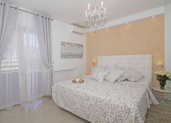 Villa Antea Apartments with Free Parking 1