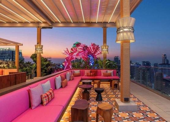 Moxy Bangkok Ratchaprasong 1