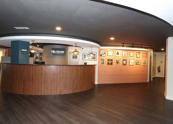 Knowsley Inn & Lounge 1