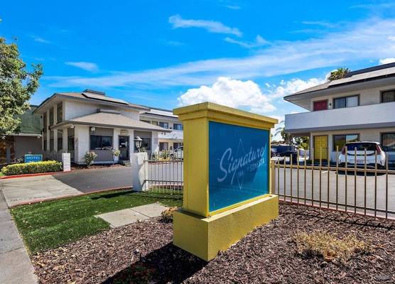 Signature Inn San Jose 1