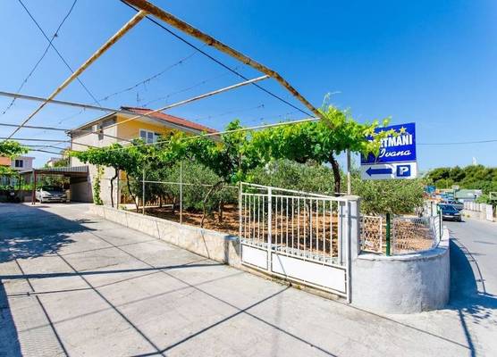 Apartments Ivana 1