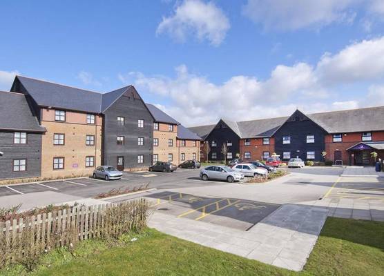 Premier Inn Poole Centre - Holes Bay 1