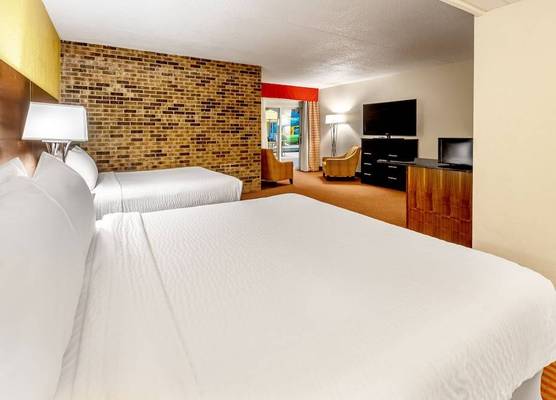 Grand Williston Hotel and Conference Center 1