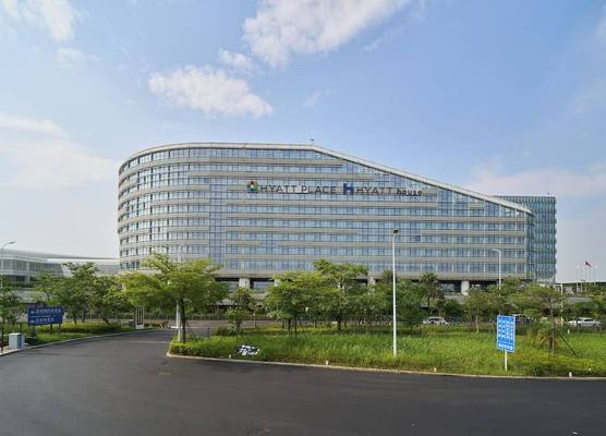 Hyatt Place Shenzhen Airport 1