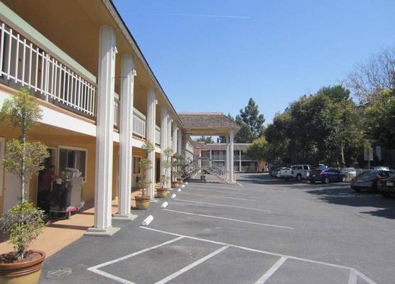 Caravelle Inn Extended Stay 1