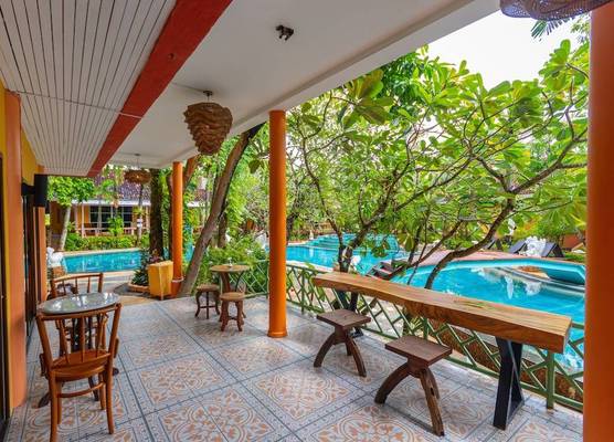 Aochalong Villa Resort & Spa 1