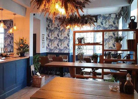 Campsite - The Ring Pub Glamping Pods 1