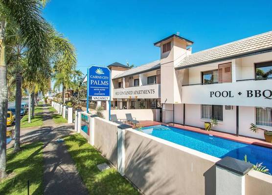 Cairns City Palms 1
