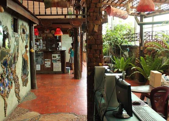 Shanti Lodge Bangkok 1