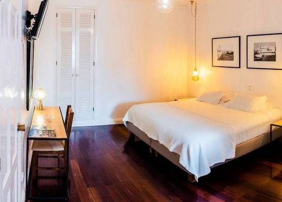 Comercial Boutique Guest House 1